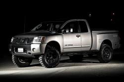 nissan titan 4x4