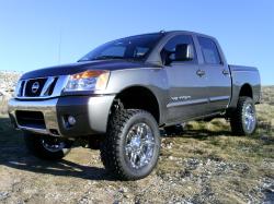 nissan titan 4x4