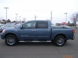 NISSAN TITAN blue