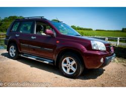 NISSAN X-TRAIL 2.0 red