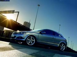 OPEL ASTRA GTC blue