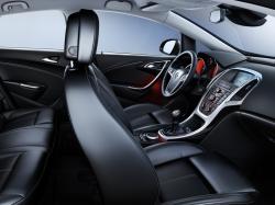 OPEL ASTRA interior