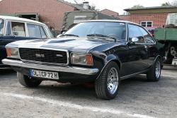 OPEL COMMODORE black