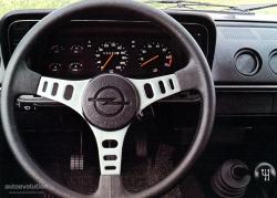 OPEL MANTA interior