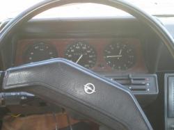 OPEL REKORD 1.9 interior