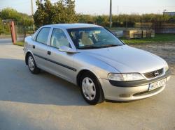 OPEL SIGNUM 1.8 green