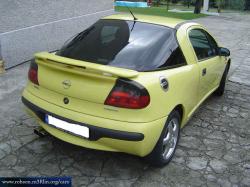 OPEL TIGRA interior