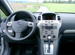 OPEL ZAFIRA interior