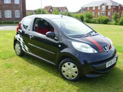 PEUGEOT 107 1.0 green