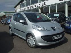 PEUGEOT 107 1.0 silver