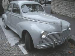 PEUGEOT 203 green