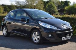 PEUGEOT 207 1.4 black