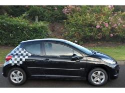 PEUGEOT 207 1.4 green