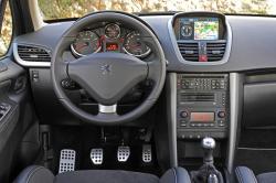 PEUGEOT 207 interior