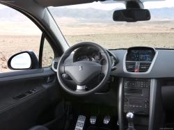 PEUGEOT 207 interior