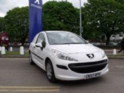 PEUGEOT 207 white