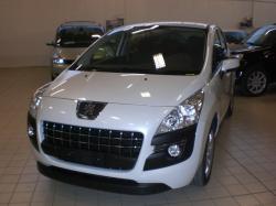 PEUGEOT 3008 white