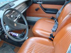 PEUGEOT 304 interior