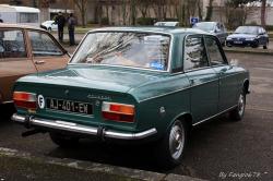 PEUGEOT 304 interior