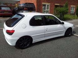 PEUGEOT 306 white