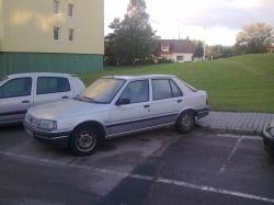 PEUGEOT 309 brown