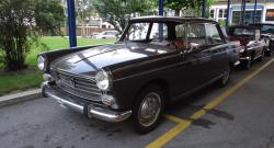 PEUGEOT 404 red