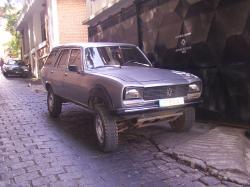 PEUGEOT 504 2.0 white