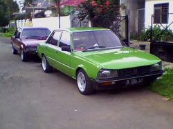 PEUGEOT 505 2.0 red