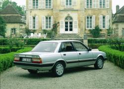 PEUGEOT 505 black