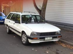 PEUGEOT 505 white