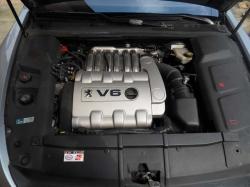 PEUGEOT 607 engine