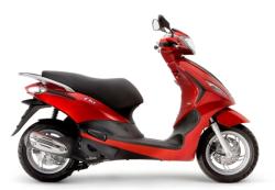 PIAGGIO FLY red