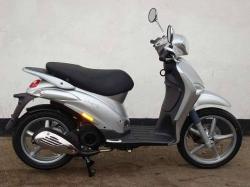 PIAGGIO LIBERTY silver