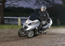 piaggio mp3 125