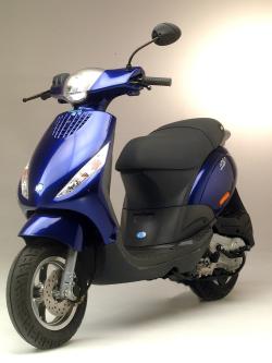 PIAGGIO ZIP blue