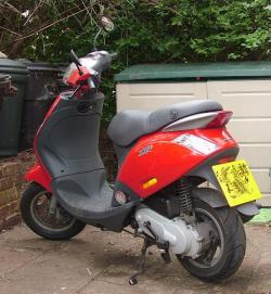 piaggio zip