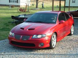 PONTIAC GTO red