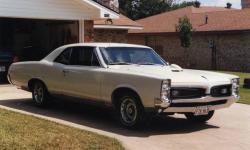 PONTIAC GTO white