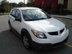 PONTIAC VIBE white