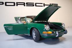 PORSCHE 911 2.2 T green