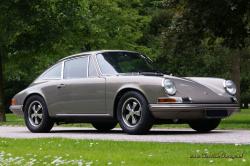 porsche 911 2.2 t