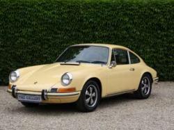 PORSCHE 911 2.2 T white