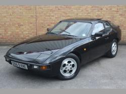 PORSCHE 924 black