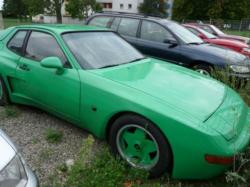 PORSCHE 924 green