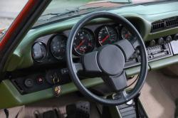 PORSCHE 930 interior