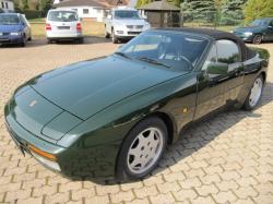 PORSCHE 944 green