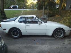 PORSCHE 944 white