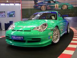 PORSCHE 996 green