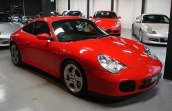 PORSCHE 996 red