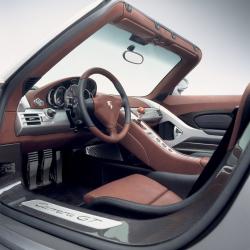 PORSCHE CARRERA GT interior